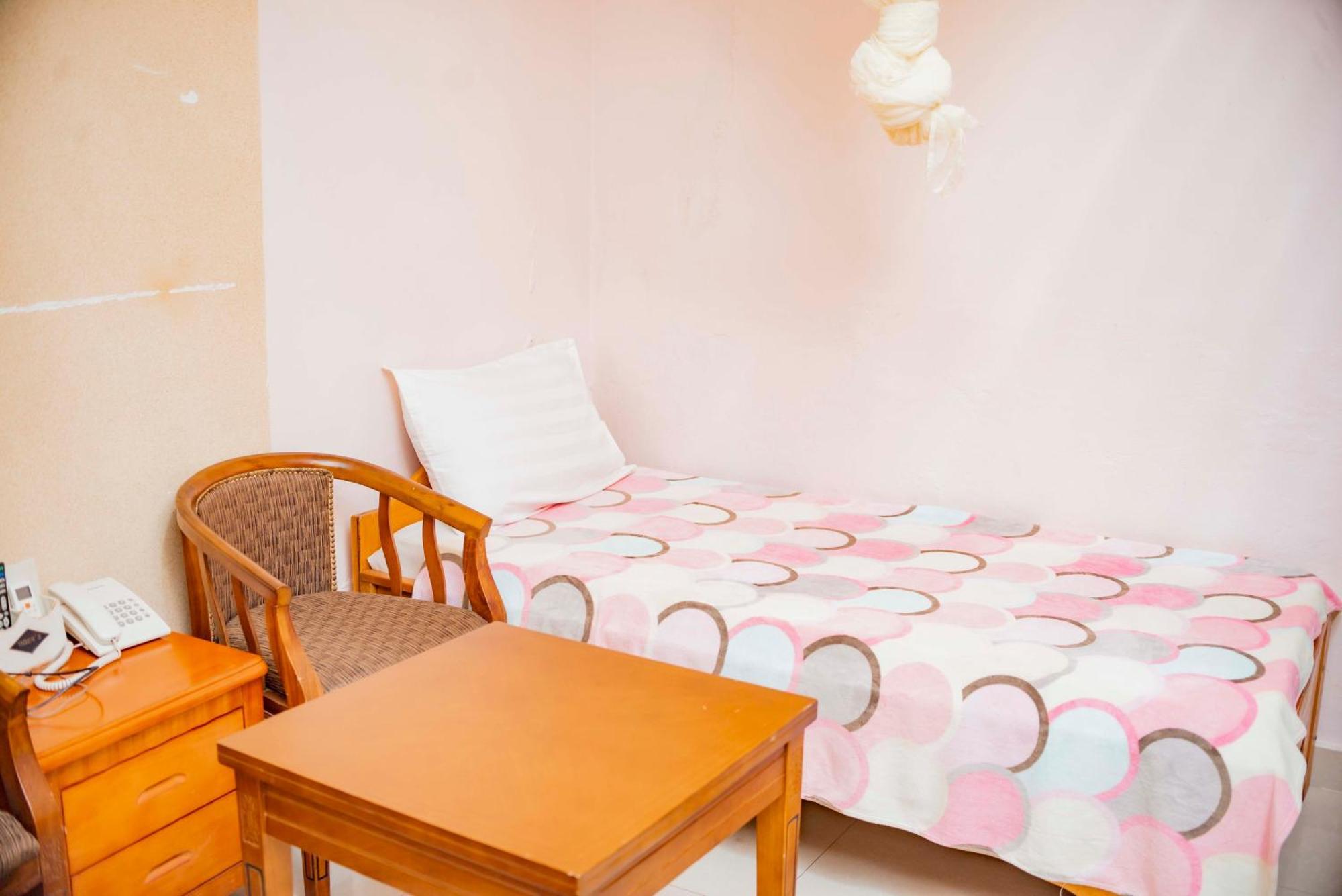 Tigers'S Apartment Hotel Bujumbura Exterior photo