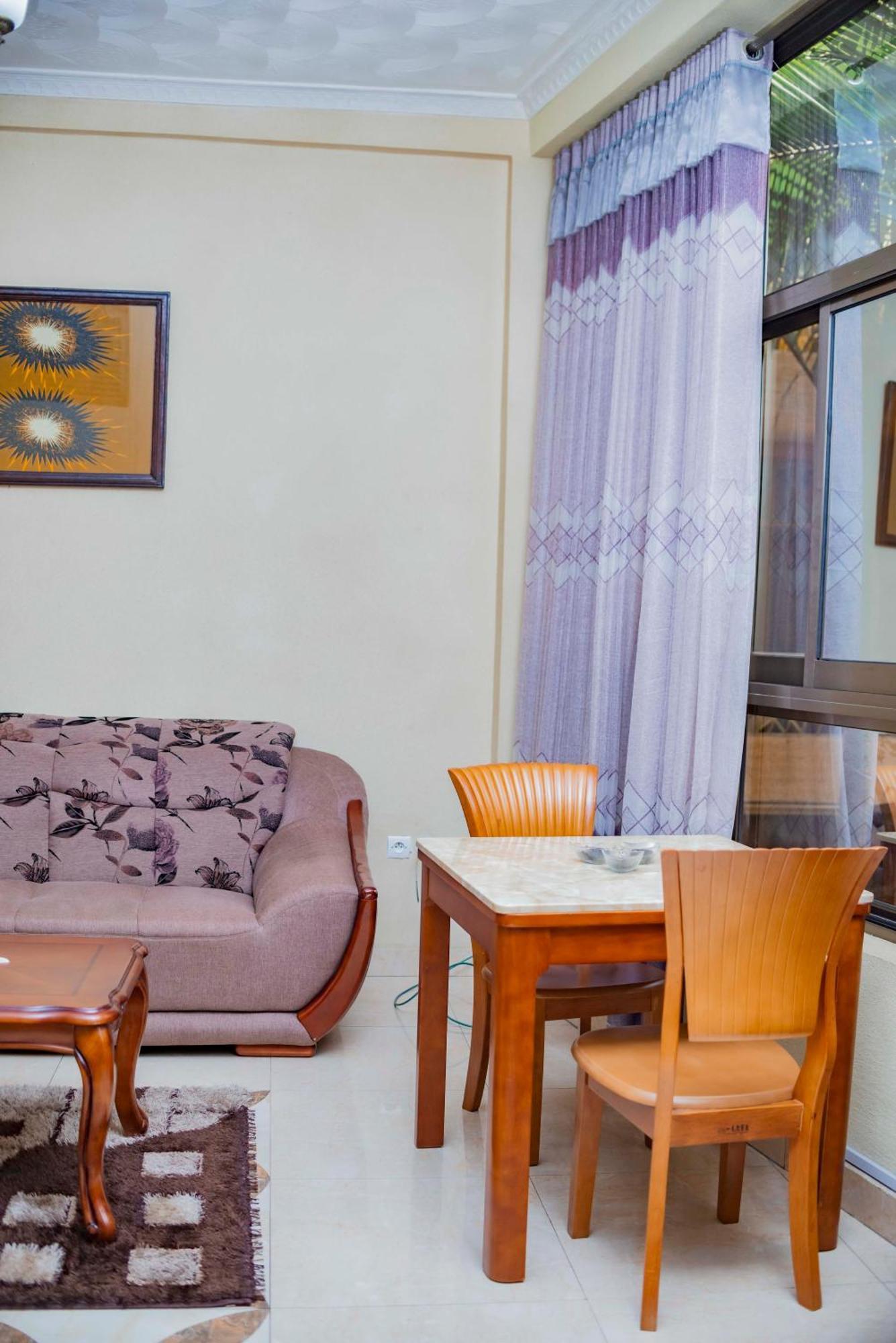 Tigers'S Apartment Hotel Bujumbura Exterior photo